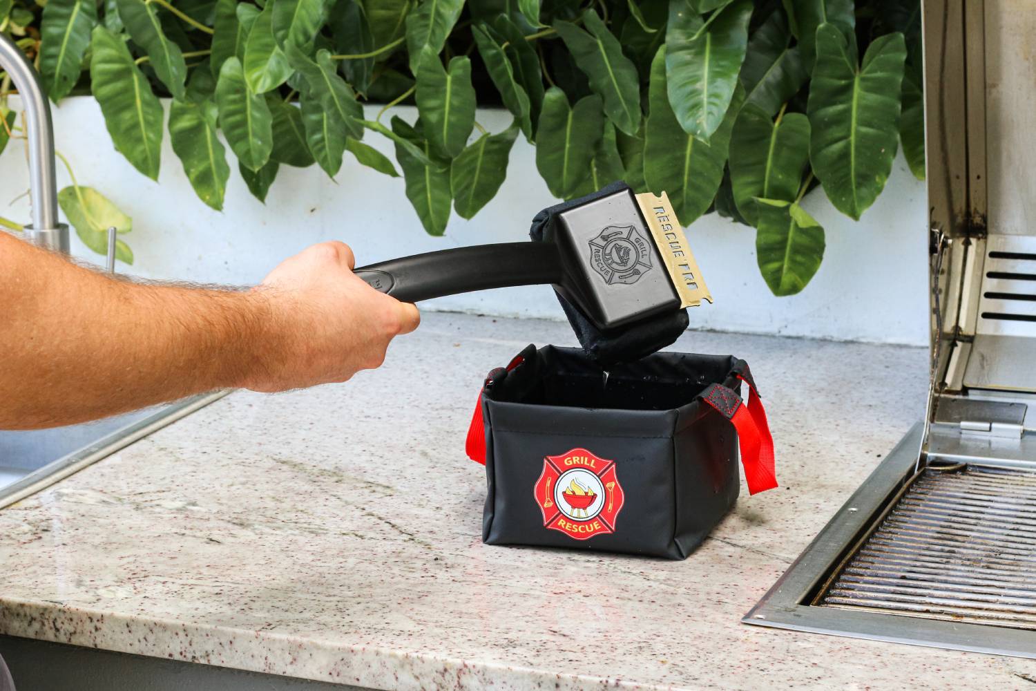 Rescue Pro The best grill brush Rescue